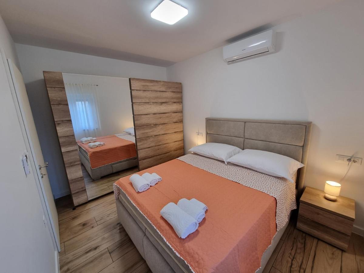 Apartman Lovre *